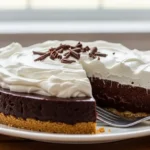 Easy Chocolate Pudding Pie You’ll Make Again & Again 2 chocolate pudding pie