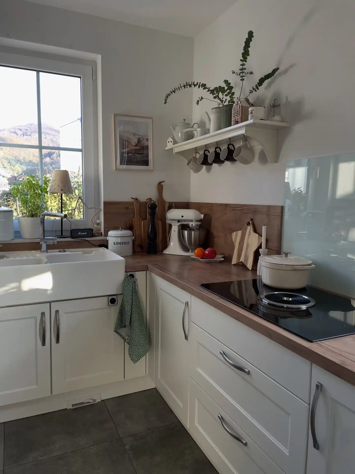 15 Pro Home Baker Kitchen Tips for a Clutter-Free Space 8 aesthetic kitchen