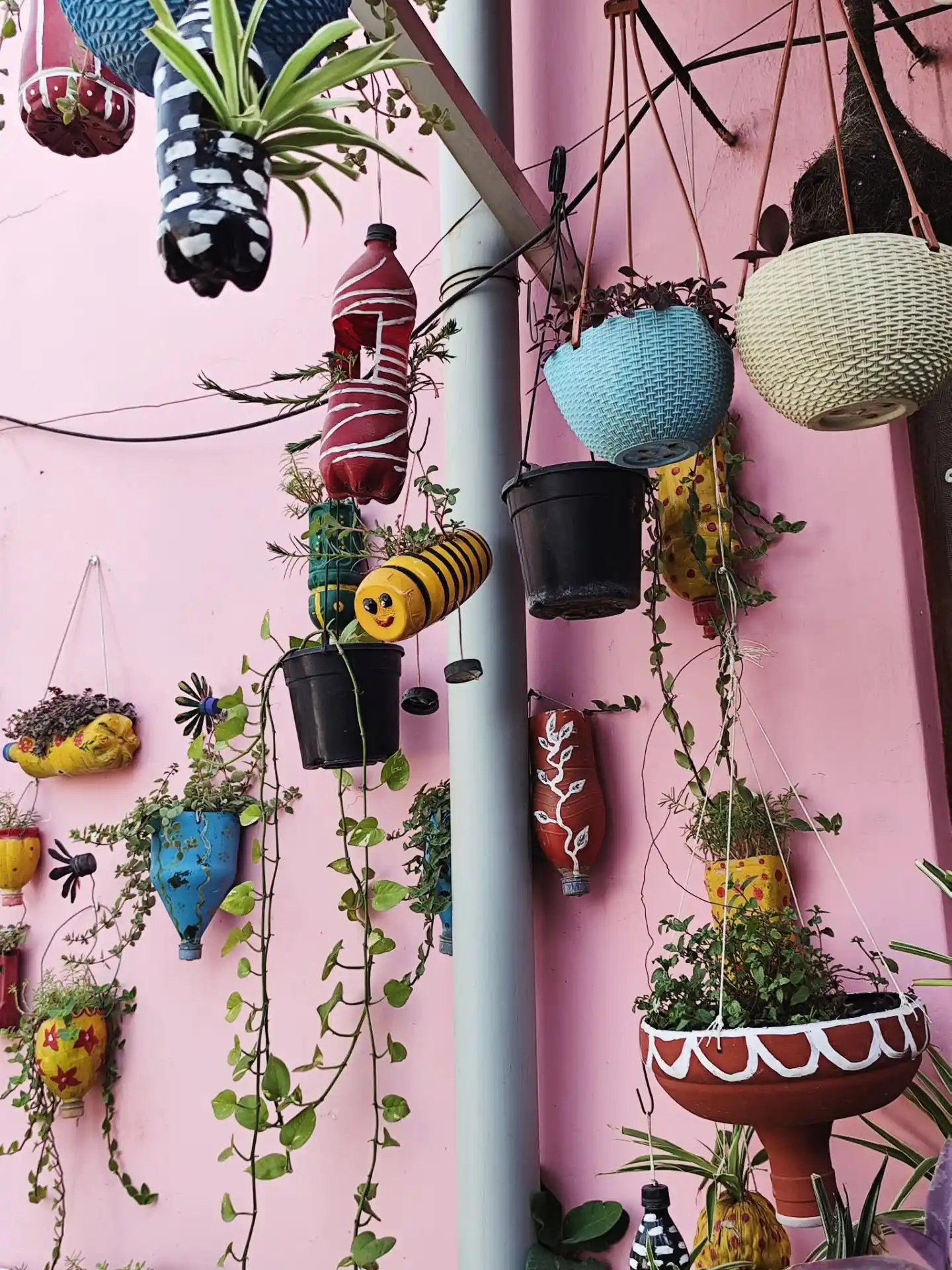 14 Indoor Herb Garden Ideas That Double as Decor 3 kitchen herb garden