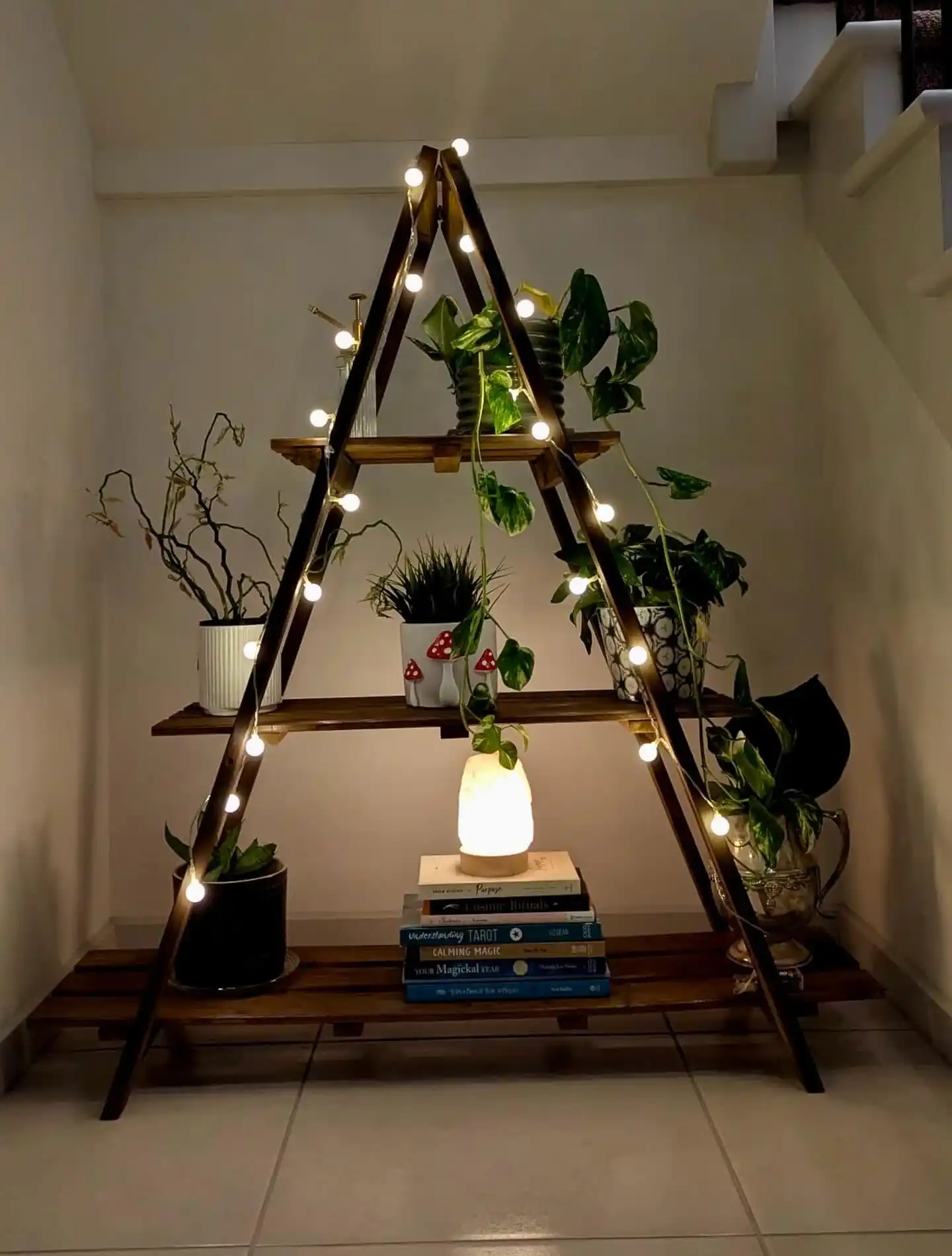 15 Vertical Wall Herb Arrangements for Small Spaces 8 ladder plant stand