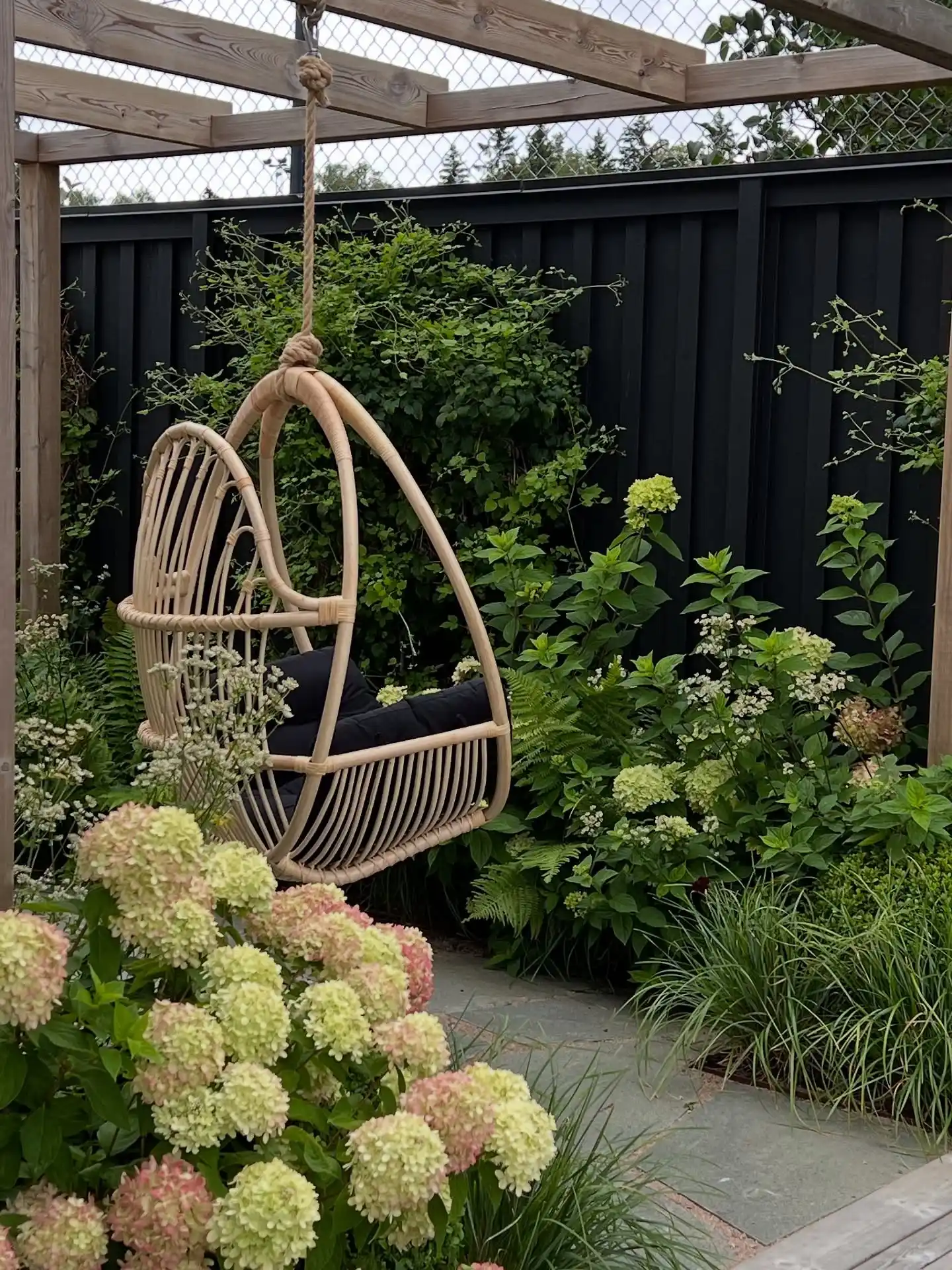 10 Geometric Herb Garden Design Shapes for Modern Homes 11 scandinavian garden
